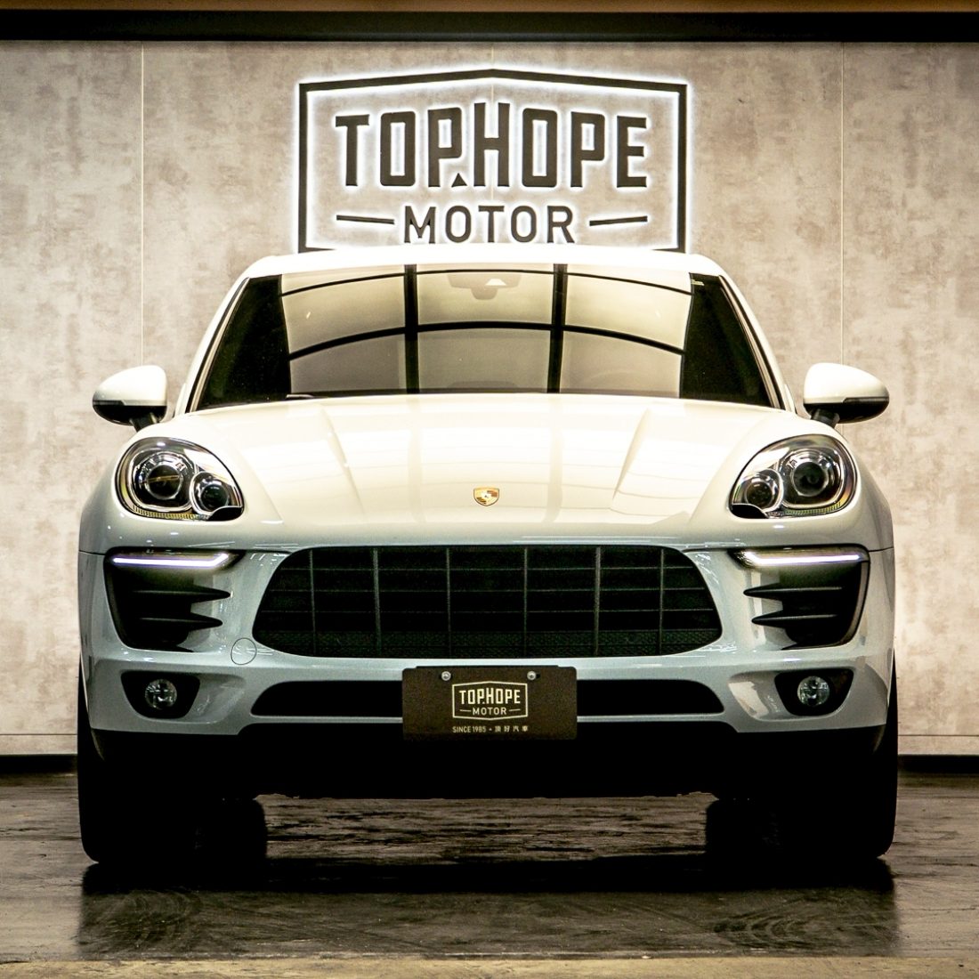 LINE_ALBUM_2016 Porsche Macan 2.0里程14萬公里_251123_79 - 複製