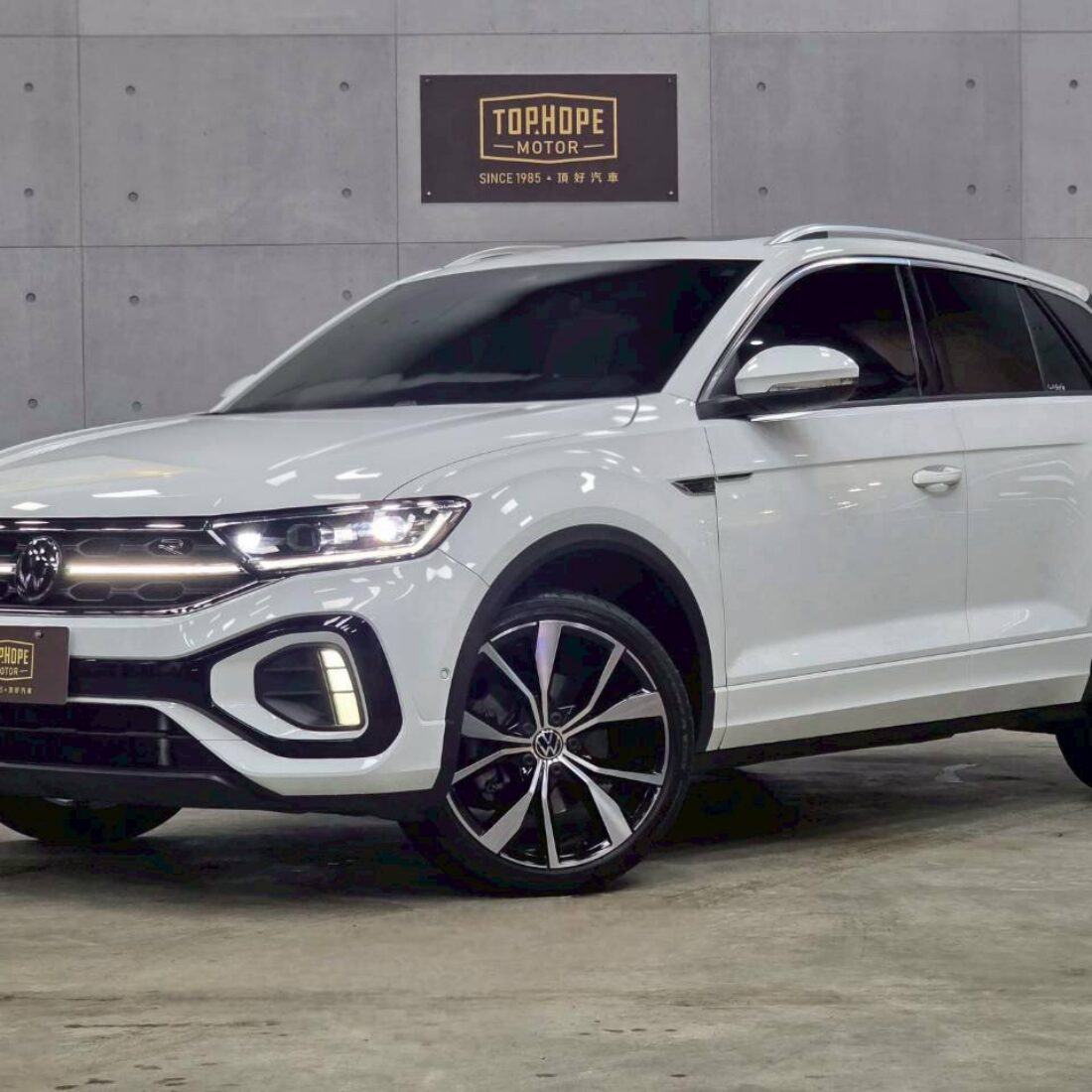 LINE_ALBUM_2023 VW T-ROC 330 R-line 總代理_260518_1